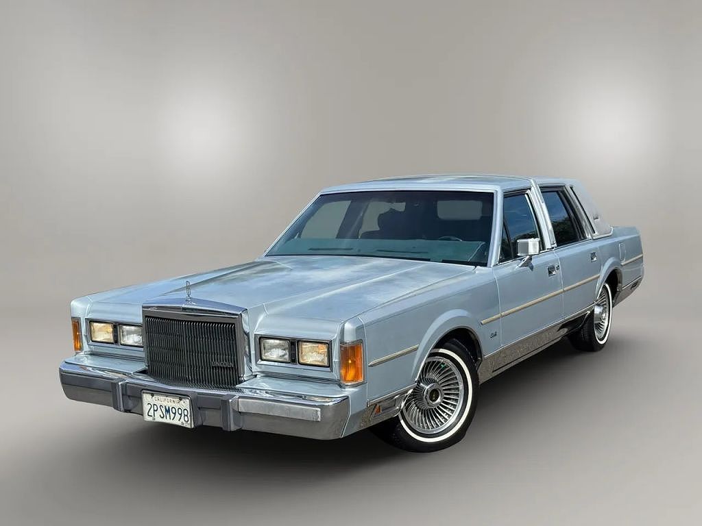 1989 Lincoln Town Car Signature