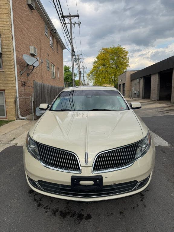 2014 Lincoln MKS