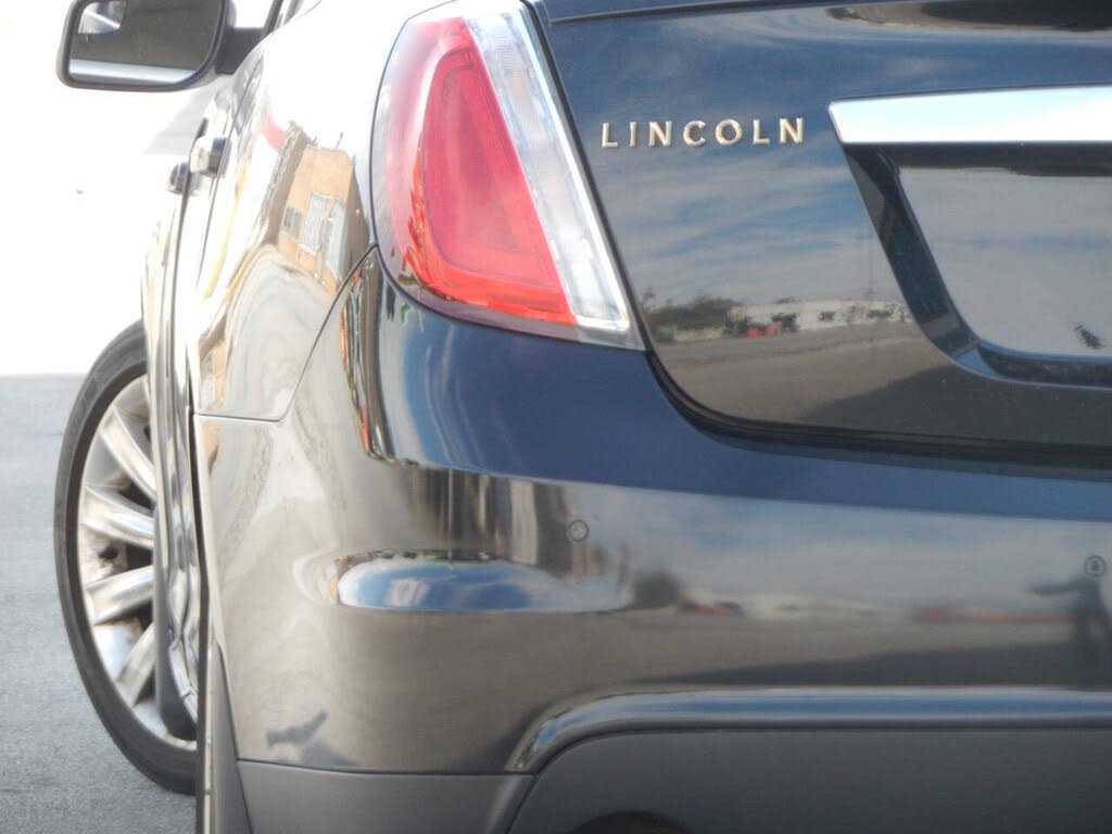 2011 Lincoln MKS