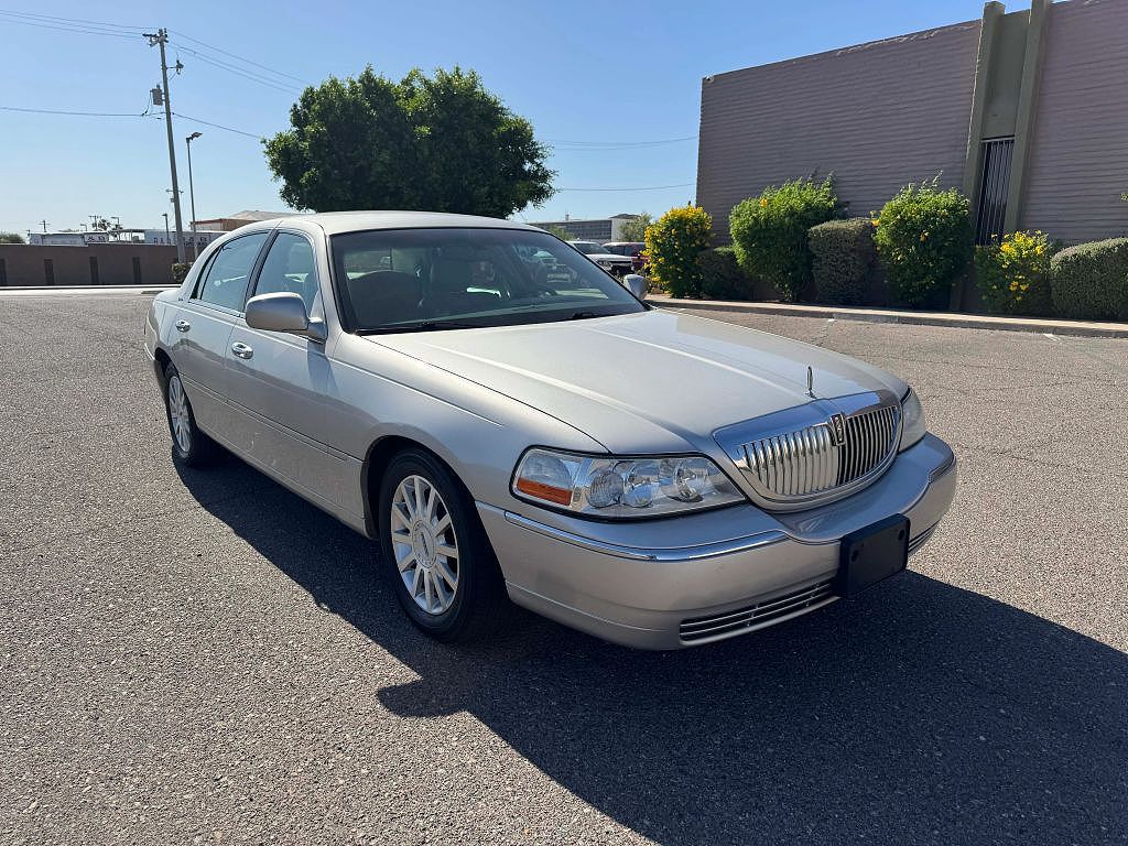 2007 Lincoln Town Car Signature