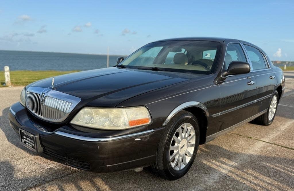 2007 Lincoln Town Car Signature