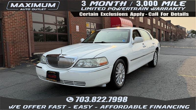 2003 Lincoln Town Car Executive