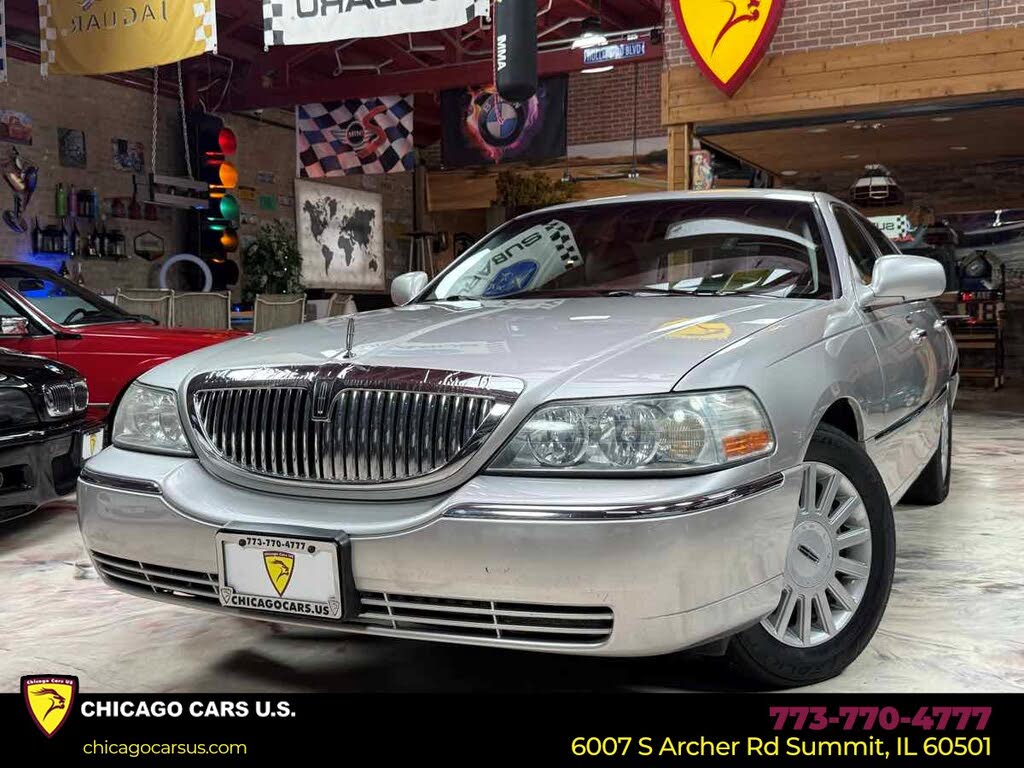 2003 Lincoln Town Car Executive