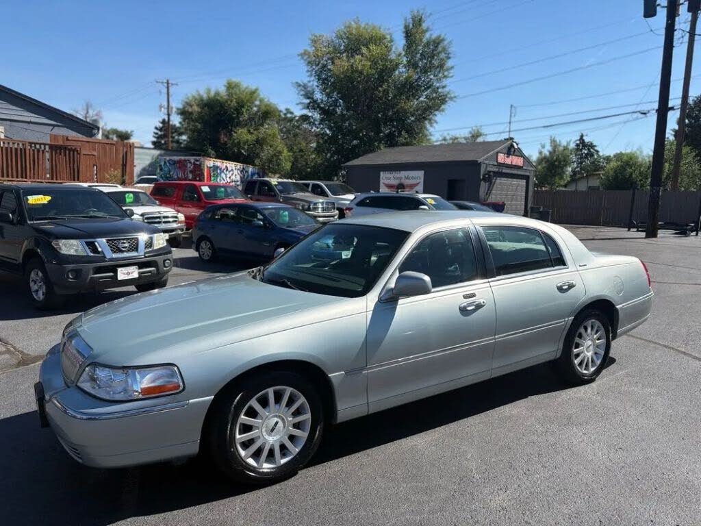 2007 Lincoln Town Car Signature