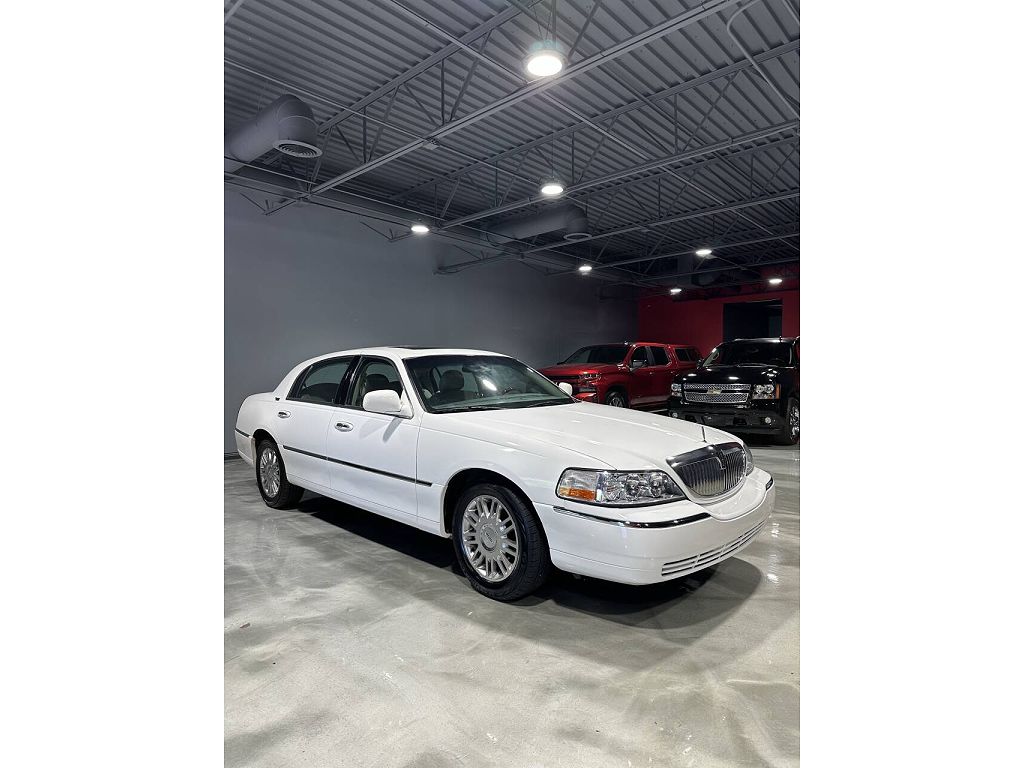 2007 Lincoln Town Car Signature Limited