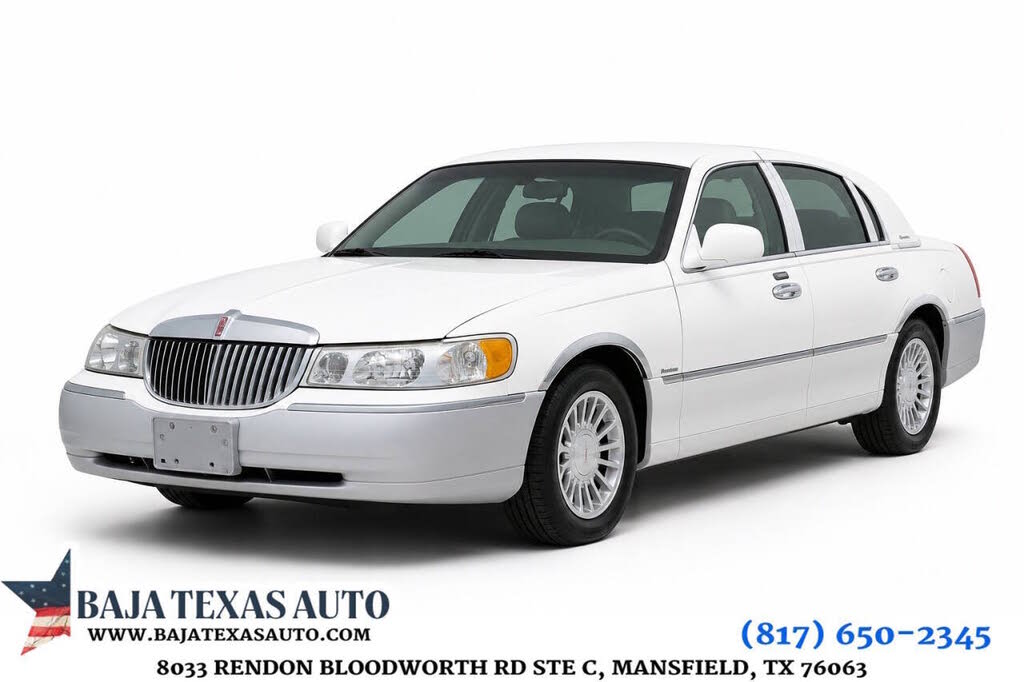 2002 Lincoln Town Car Premium Touring