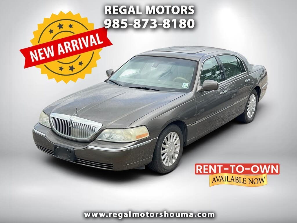 2003 Lincoln Town Car Signature