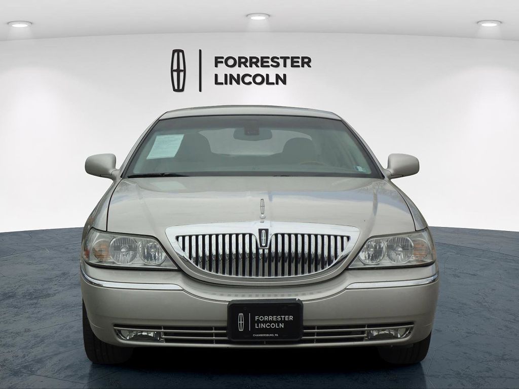 2003 Lincoln Town Car Cartier