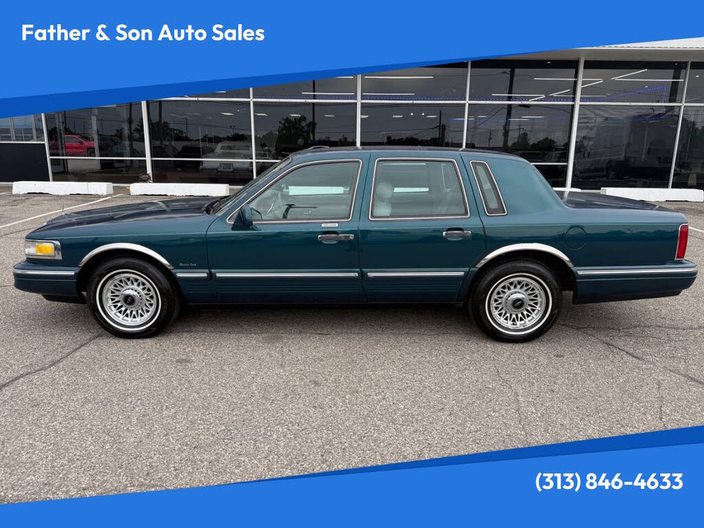 1997 Lincoln Town Car Executive