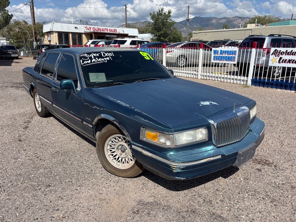 1997 Lincoln Town Car Executive