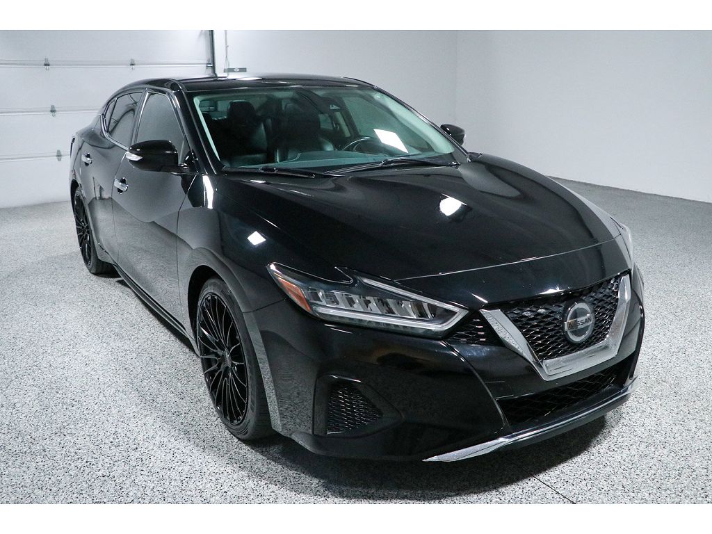 2022 Nissan Maxima SV