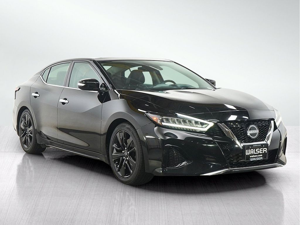 2023 Nissan Maxima SL