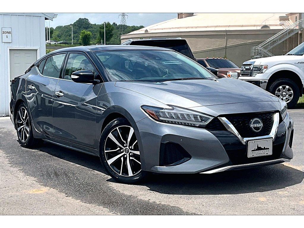 2023 Nissan Maxima SL