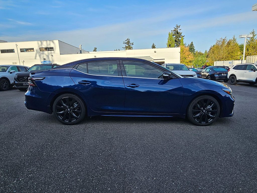2023 Nissan Maxima 3.5 SR