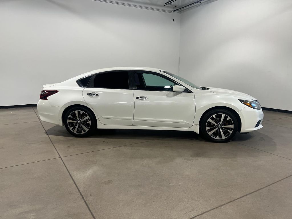 2017 Nissan Altima 2.5 SR