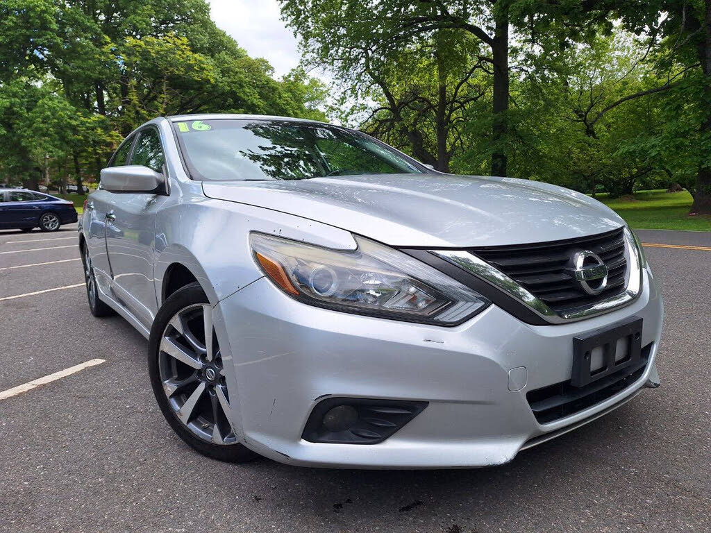 2016 Nissan Altima 2.5 SR