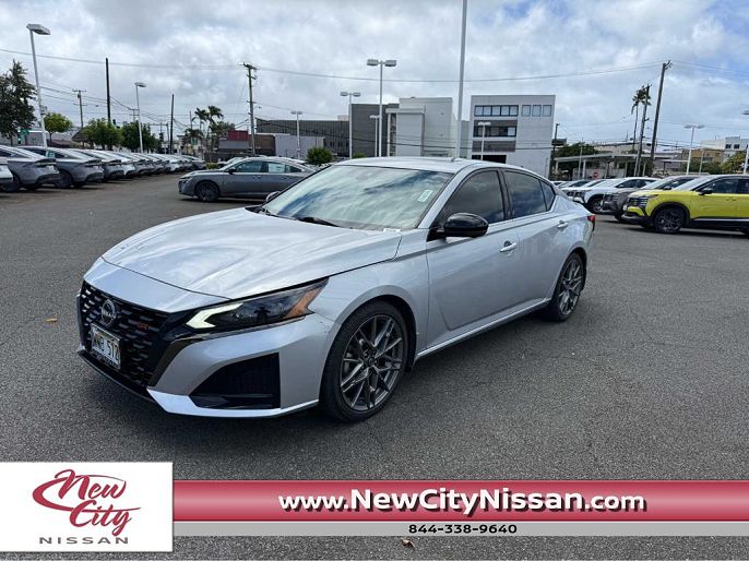 2023 Nissan Altima 2.0 SR