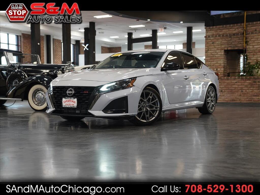 2024 Nissan Altima VC-T SR