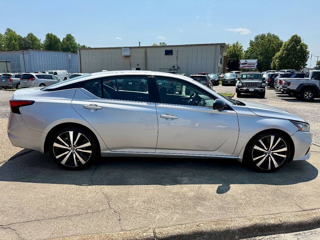 2020 Nissan Altima VC-T SR