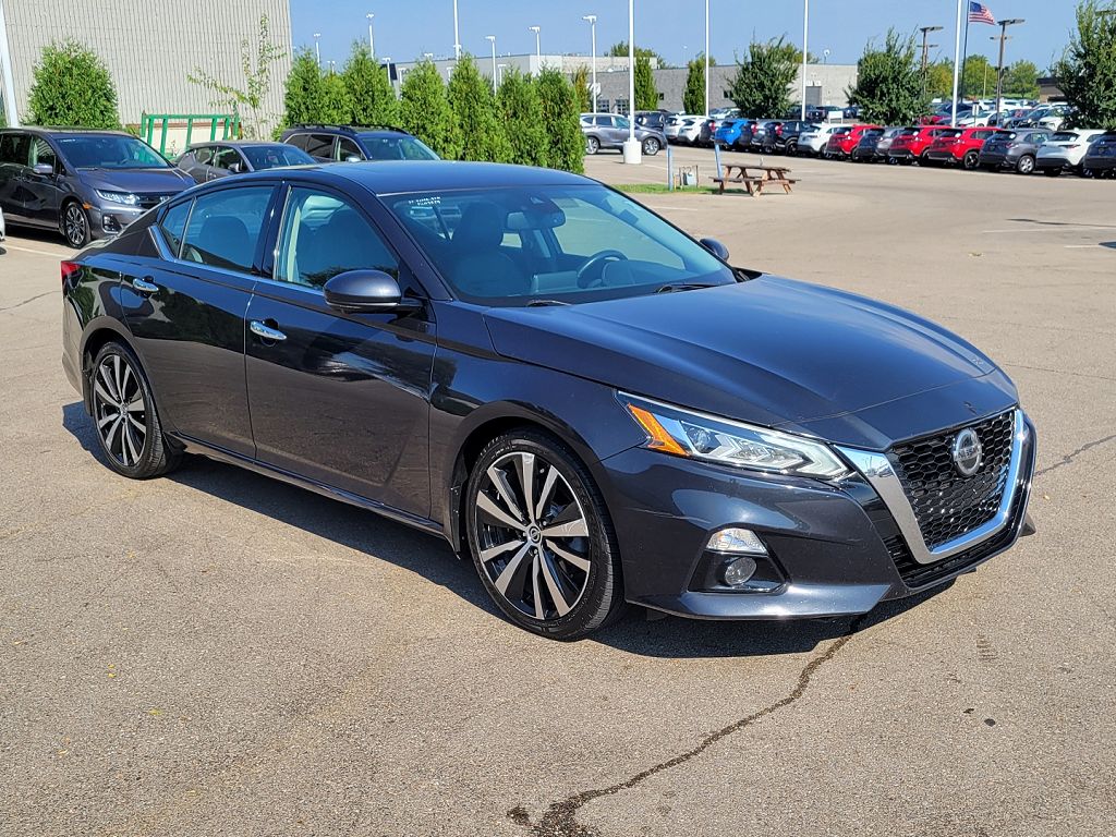 2020 Nissan Altima VC-T Platinum
