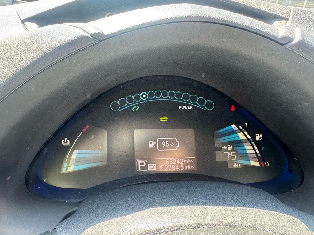 2015 Nissan Leaf photo 1