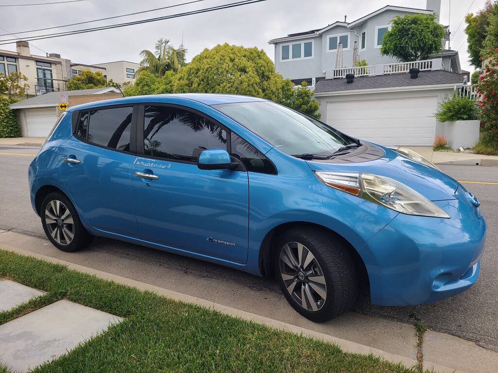 2013 Nissan LEAF photo 1