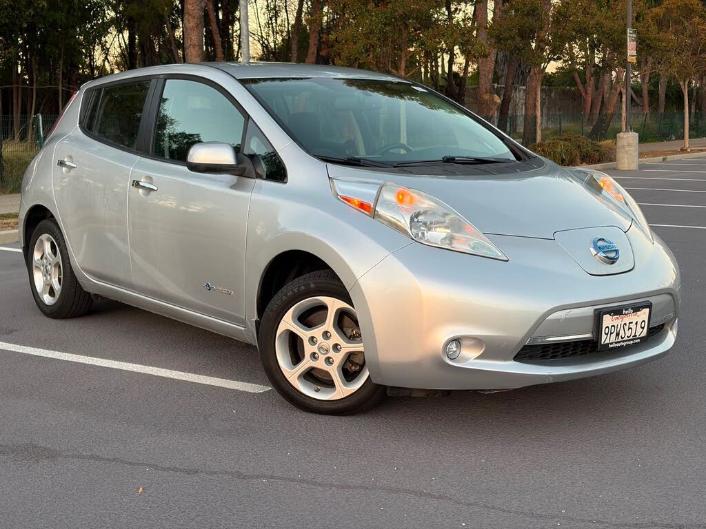2015 Nissan Leaf photo 1