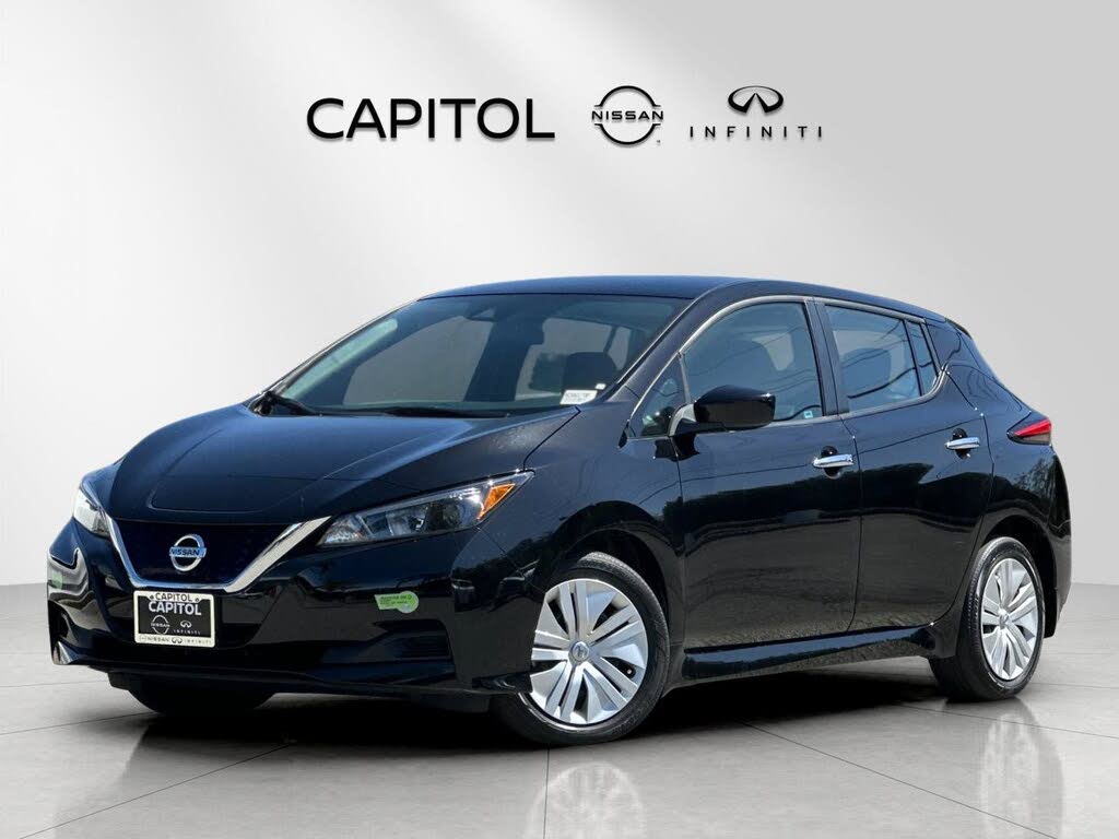 2022 Nissan LEAF S listing photo