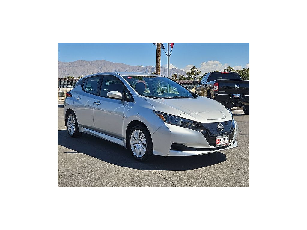 2025 Nissan Leaf S