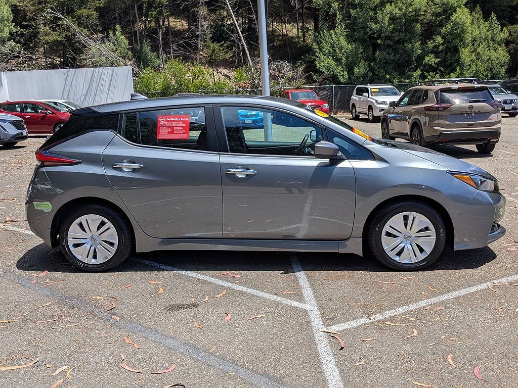 2023 Nissan Leaf S