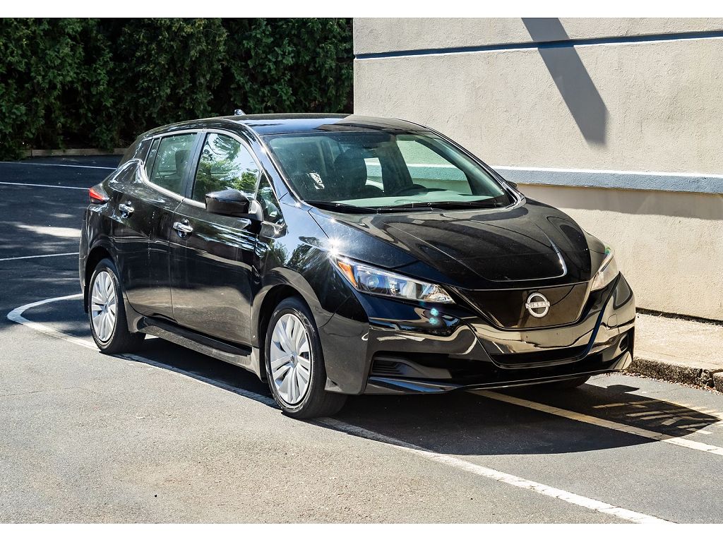 2025 Nissan Leaf S