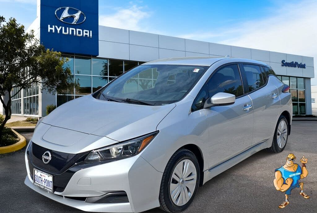 2023 Nissan LEAF S