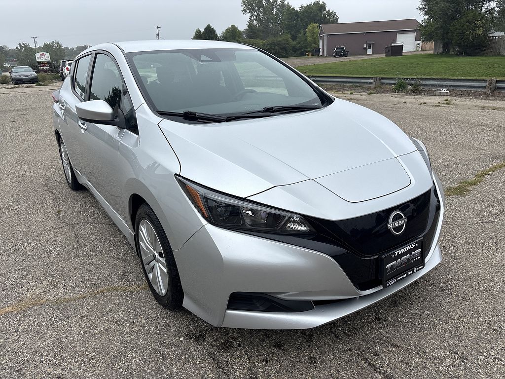 2025 Nissan Leaf S