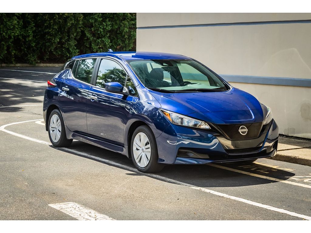2025 Nissan Leaf S