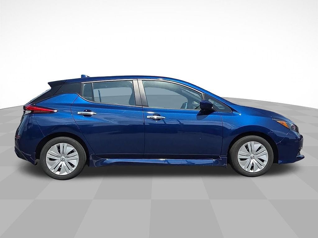 2022 Nissan Leaf S
