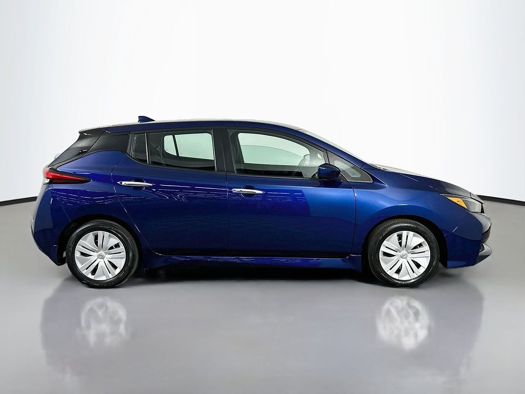 2023 Nissan Leaf S