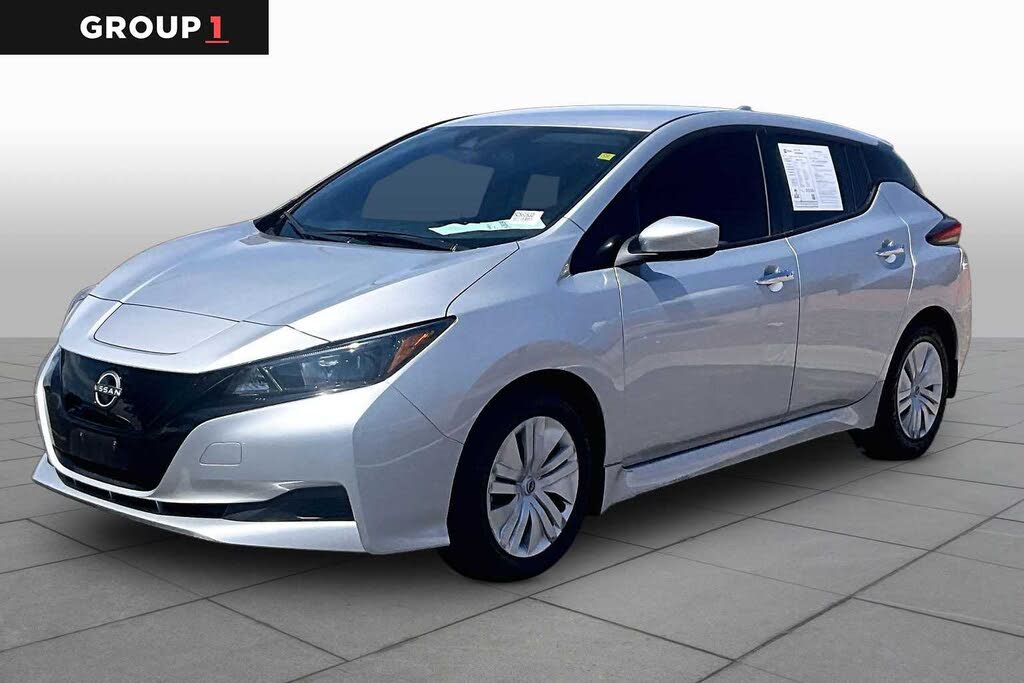 2025 Nissan Leaf S