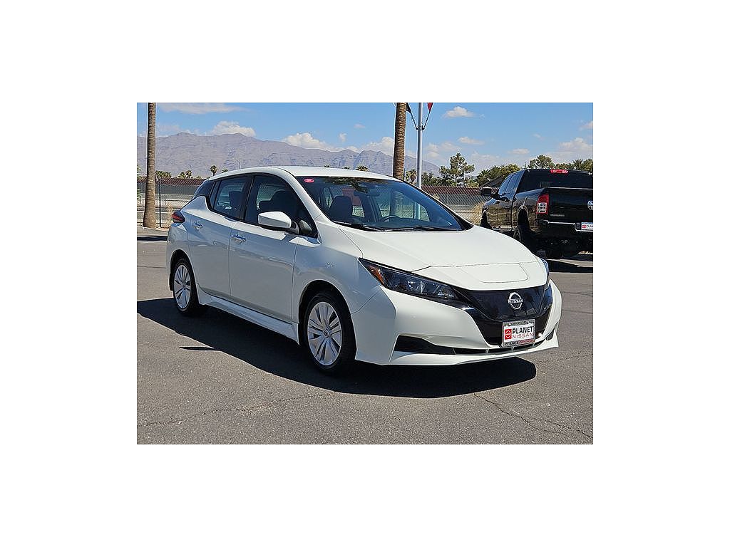 2025 Nissan Leaf S