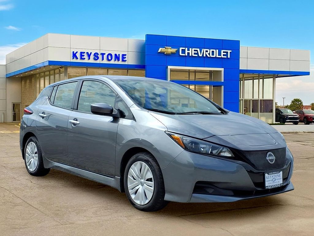 2025 Nissan Leaf S