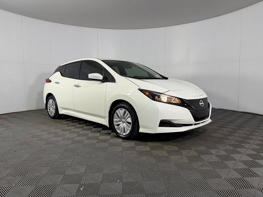 2025 Nissan Leaf S