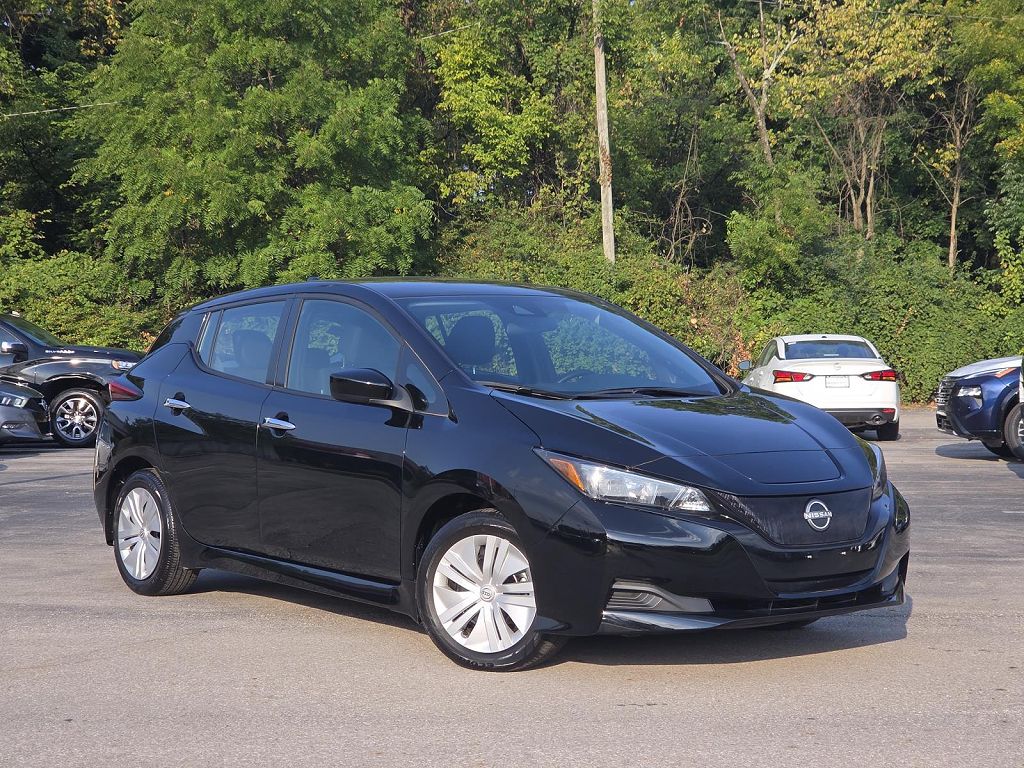 2025 Nissan Leaf S