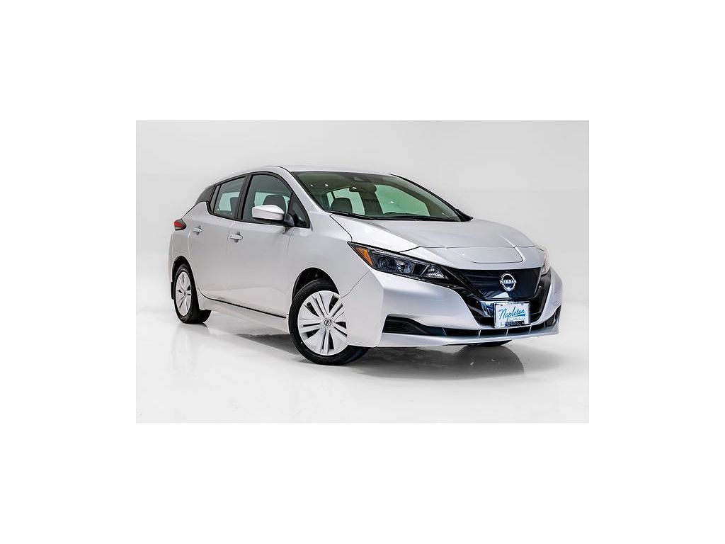 2025 Nissan LEAF S