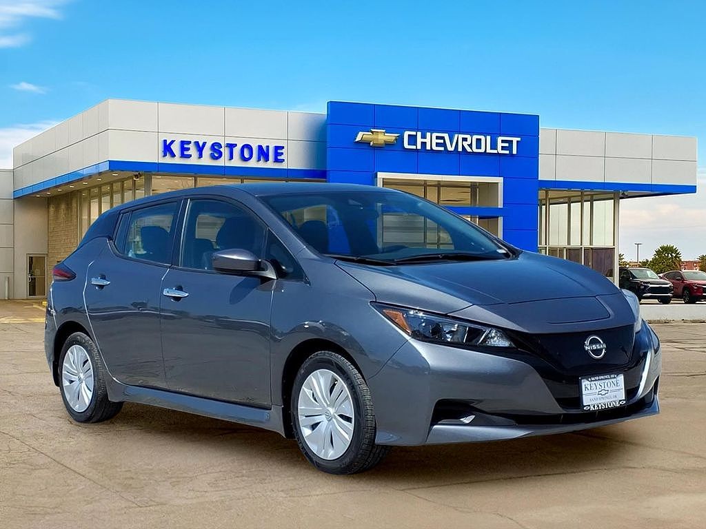 2025 Nissan Leaf S