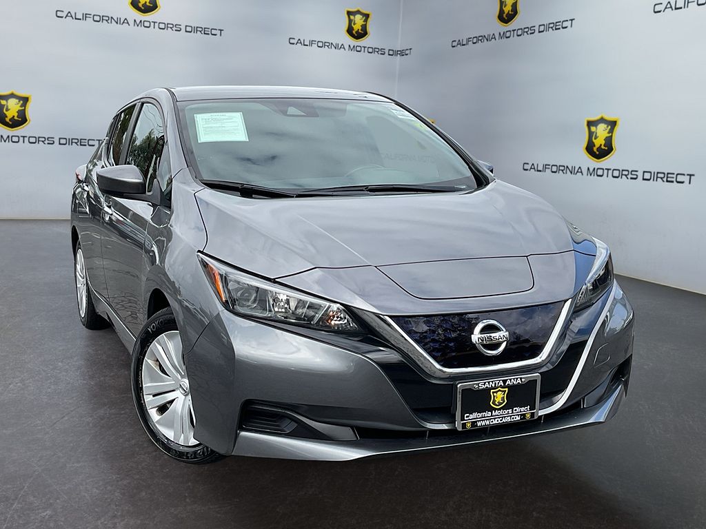2022 Nissan LEAF photo 1