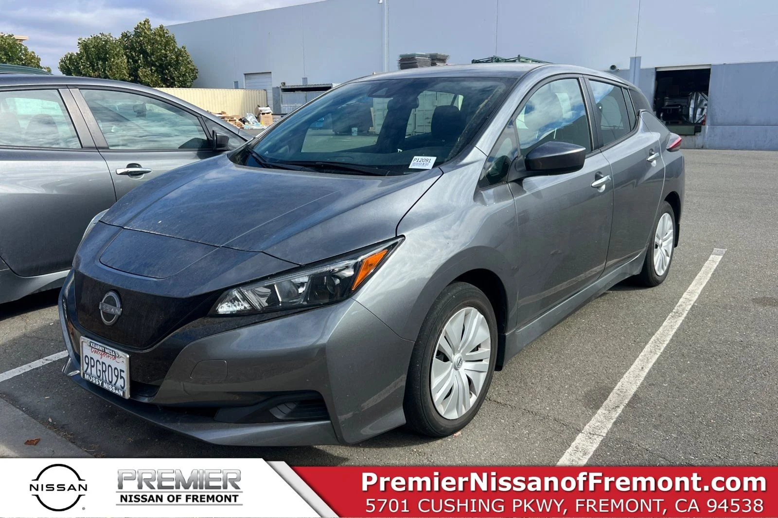 2025 Nissan Leaf S listing photo