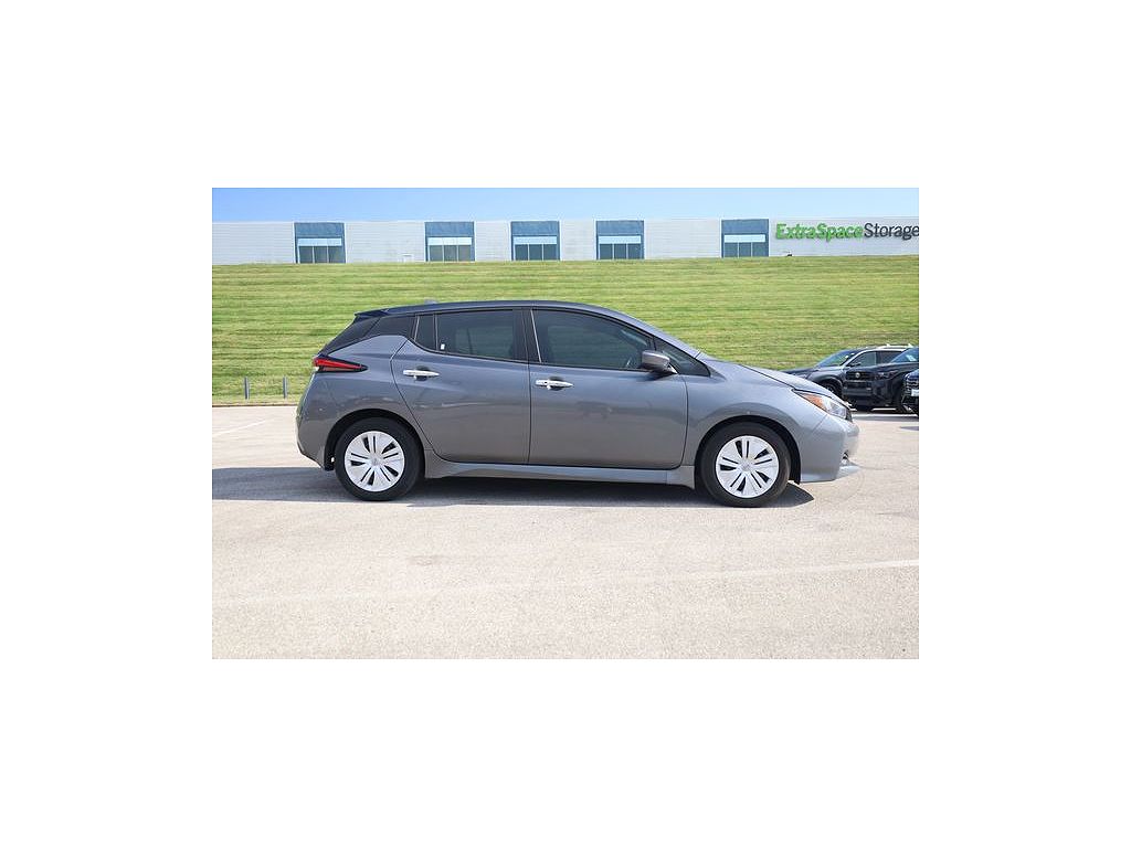 2025 Nissan Leaf S