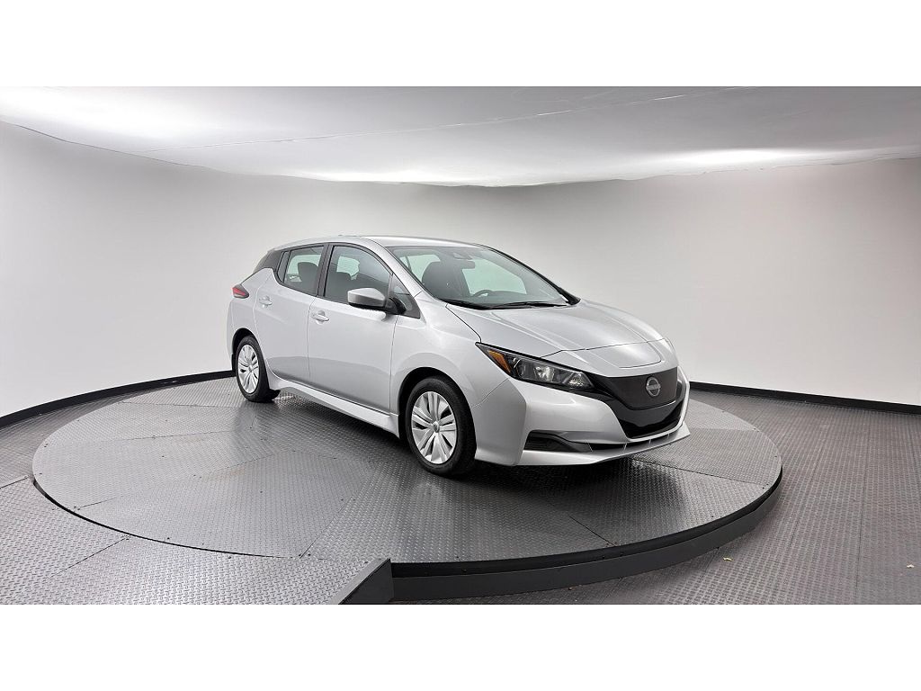 2025 Nissan Leaf S