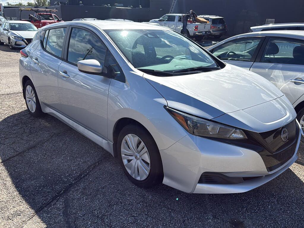 2025 Nissan Leaf S