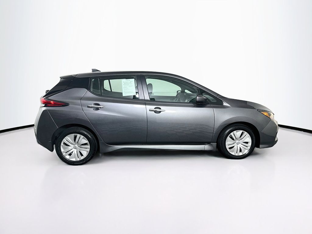 2025 Nissan Leaf S