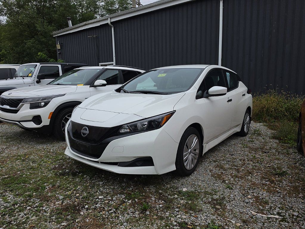 2025 Nissan LEAF S